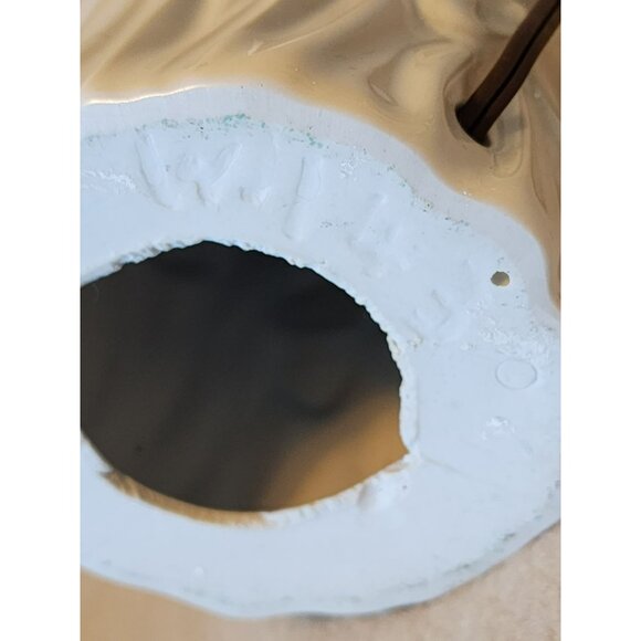 Vintage White Ceramic Floral Crown Creative Ind Table Lamp Tested Does Not Work - Picture 10 of 10